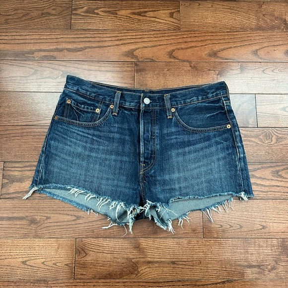 Levi’s 501 Original Fit High Rise Denim Short - Picture 1 of 8